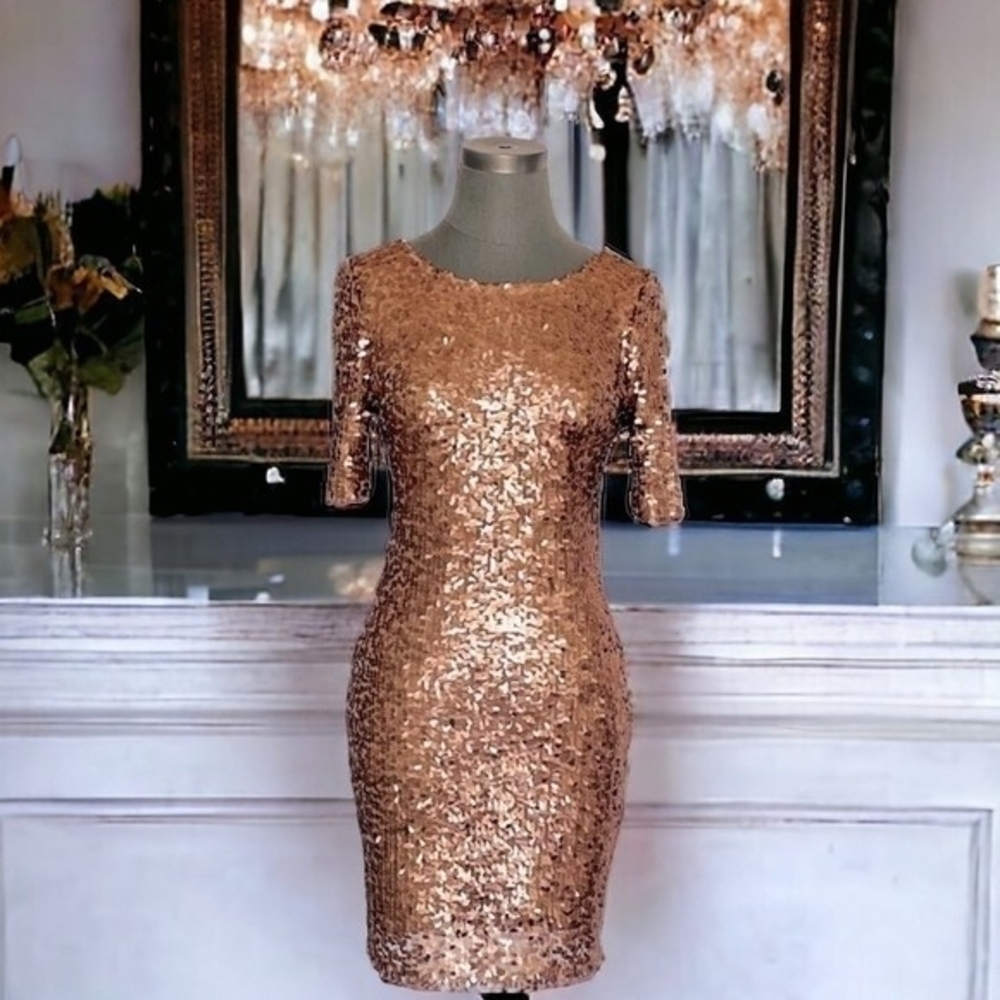 ARK & CO Rose Gold Sequin Bodycon Dress Size 4 Open Back Short Sleeve NWT - Picture 4 of 11